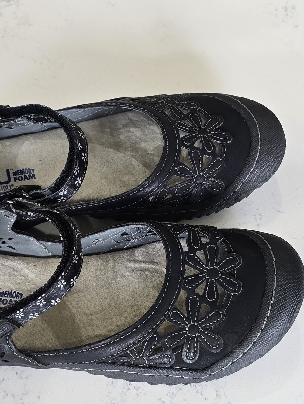 JBU by Jambu Wildflower Mary Jane Slip on Floral Hook  Loop Shoes Womens 7.5 M - Picture 13 of 13